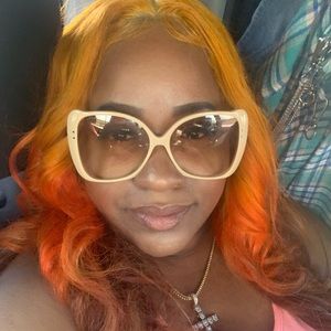 Meet your Posher, Meka